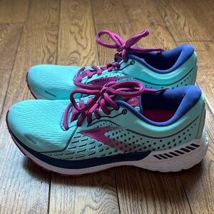 Brooks Adrenaline Women's Running Shoes - Teal and Pink